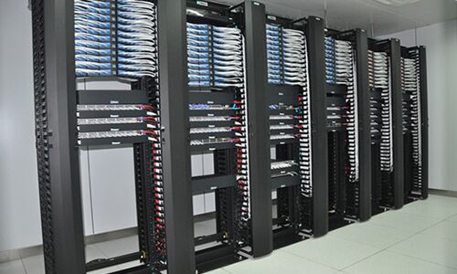<b>如何維護機架式UPS，才能讓它在機房機櫃裏使用壽命更長?</b>